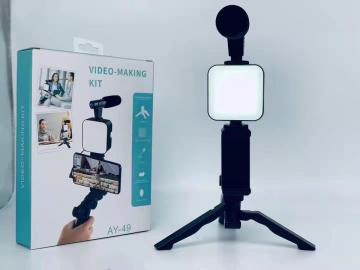 Montre Intelligente Smart Watch AY-49 Kits Vidéo Vlogger Microphone avec Lumière LED et Mini Trépied pour Téléphone